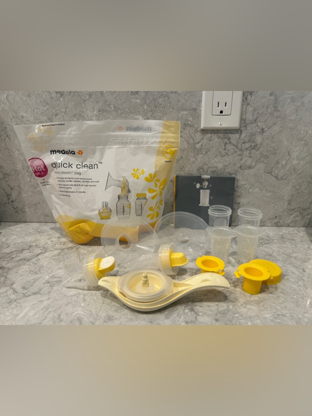 Medela Harmony Manual Breast Pump Bundle + Parts & Quick Clean Bag